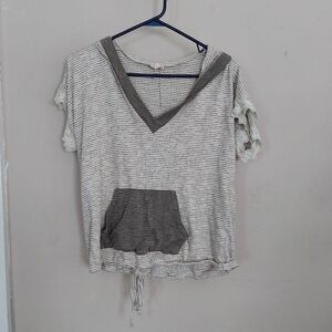 Hem & Thred L Striped V-Neck Hooded Top with Lace Sleeves